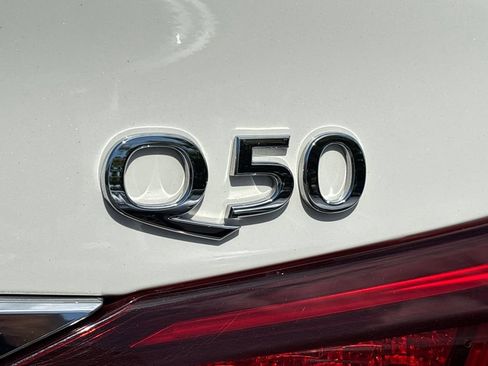 Used 2023 INFINITI Q50 Luxe RWD image 9