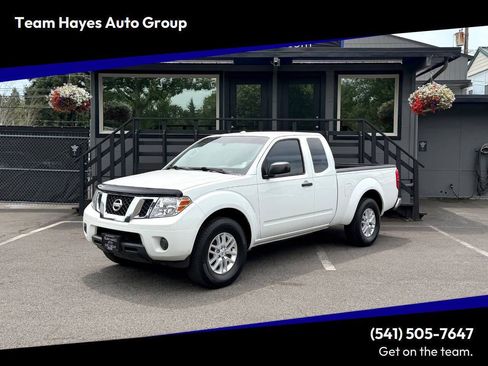 Used 2014 Nissan Frontier SV RWD image 1
