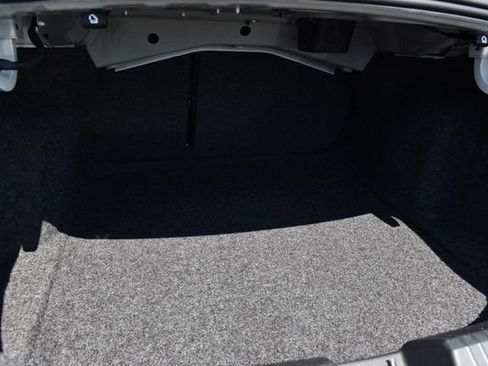 Used 2025 Volkswagen Jetta SE w/ Sunroof Package FWD image 24
