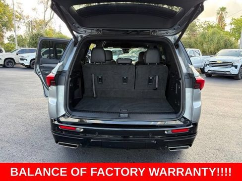 Used 2025 Buick Enclave Sport Touring FWD image 17