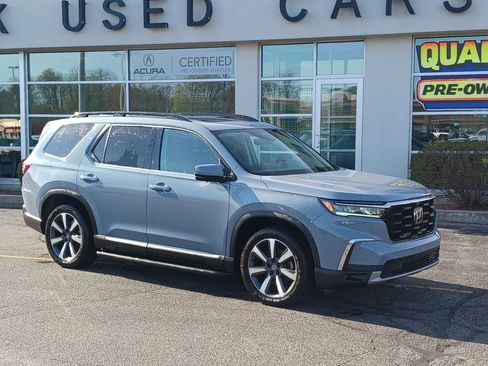 Used 2024 Honda Pilot Elite image 1