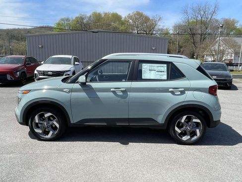 New 2026 Hyundai Venue SEL image 2