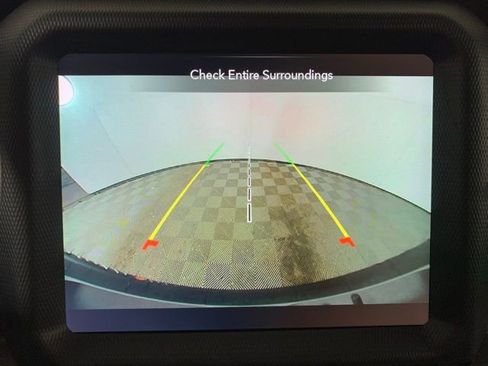 Used 2023 Jeep Wrangler Sahara image 11