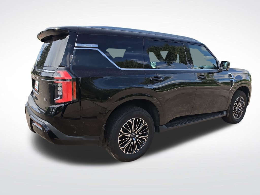 Used 2025 Nissan Armada SL AWD/4WD image 5