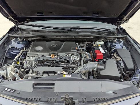 Used 2021 Toyota Camry SE w/ Carpet Mat Package (TMS) image 32