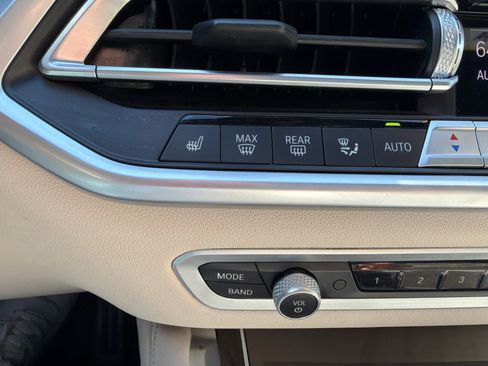 Used 2023 BMW X6 xDrive40i w/ Executive Package AWD/4WD image 33