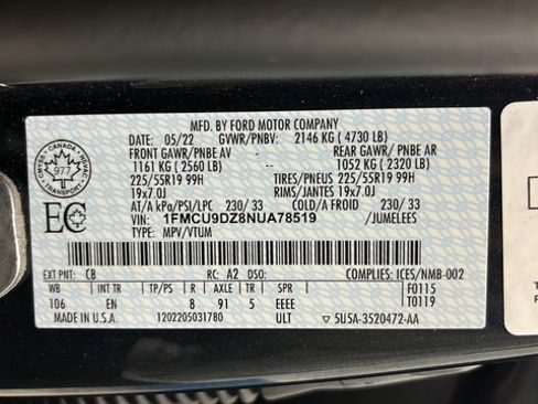 Used 2022 Ford Escape Titanium AWD/4WD image 29