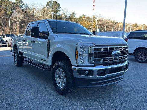 Used 2024 Ford F250 XLT image 6