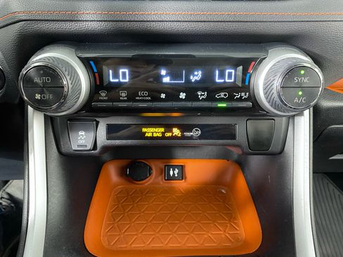 Used 2019 Toyota RAV4 Adventure image 24