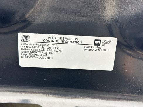 Used 2022 Chevrolet Traverse RS w/ LPO, Cargo Package FWD image 20