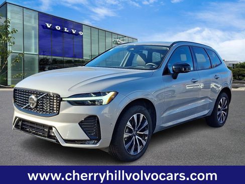 Certified 2025 Volvo XC60 B5 Plus image 3