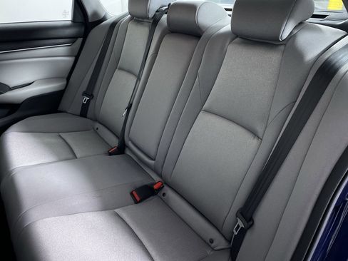 Used 2020 Honda Accord EX image 13