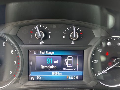 Used 2022 Buick Encore Preferred w/ Safety Package image 17