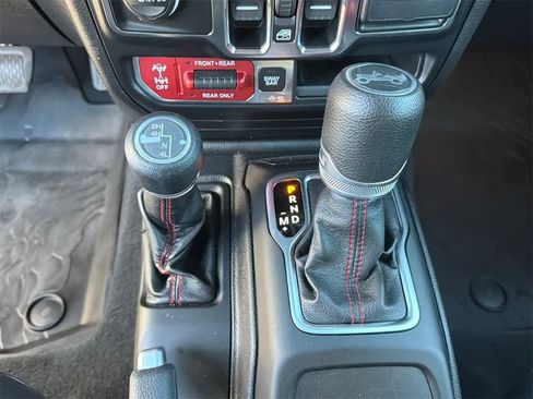 Used 2019 Jeep Wrangler Unlimited Rubicon image 30