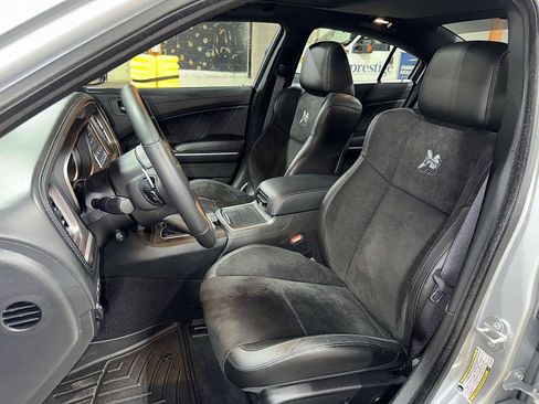 Used 2022 Dodge Charger Scat Pack RWD image 15
