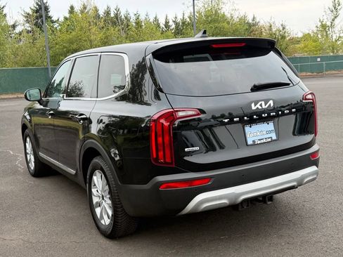 Used 2022 Kia Telluride LX AWD/4WD image 6