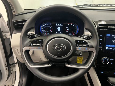 Used 2024 Hyundai Tucson SE AWD/4WD image 37