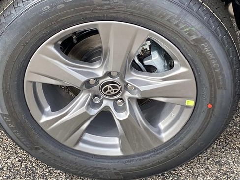 New 2025 Toyota RAV4 XLE image 6