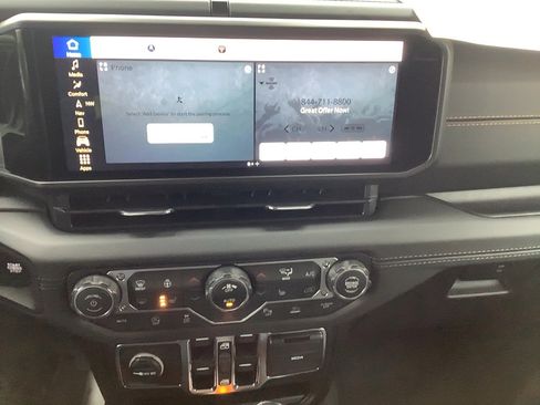 New 2026 Jeep Wrangler Unlimited Sahara image 12