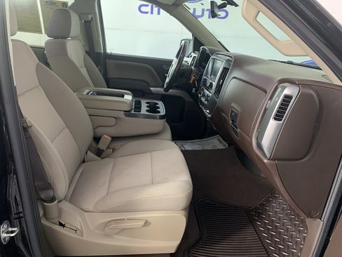 Used 2018 Chevrolet Silverado 1500 LT w/ All Star Edition image 37