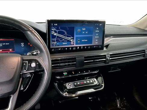 Used 2023 Lincoln Corsair Grand Touring w/ Equipment Group 301A AWD/4WD image 7