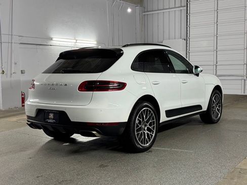 Used 2018 Porsche Macan AWD/4WD image 14