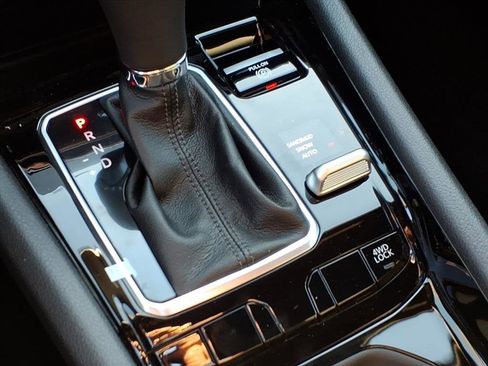 New 2026 Jeep Compass Limited image 11