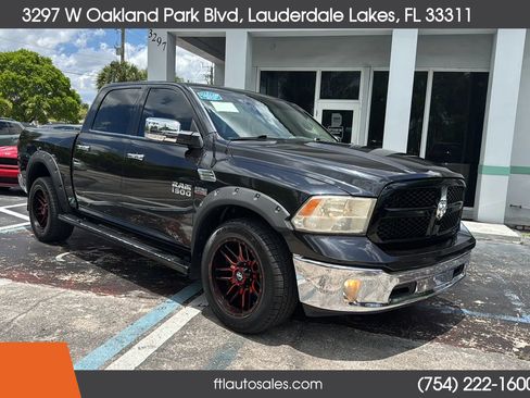 Used 2018 RAM 1500 Lone Star image 3