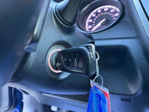 Used 2023 Toyota Camry SE image 32