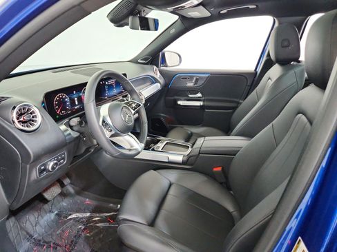 Certified 2024 Mercedes-Benz GLB 250 4MATIC image 9