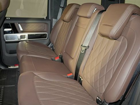 Certified 2025 Mercedes-Benz G 63 AMG 4MATIC w/ AMG Offroad Package Pro image 36