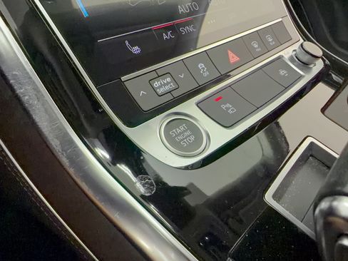 Used 2023 Audi Q7 3.0T Premium Plus AWD/4WD image 17