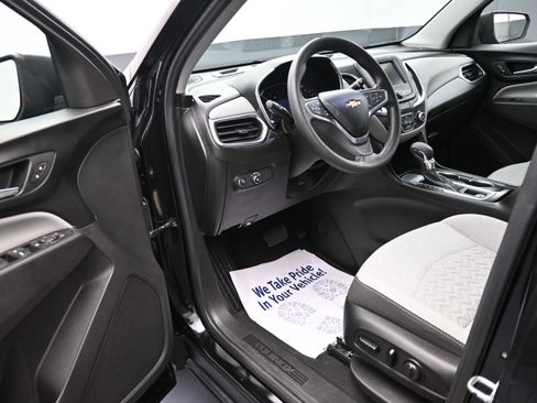 Used 2022 Chevrolet Equinox LS w/ LS Convenience Package FWD image 10