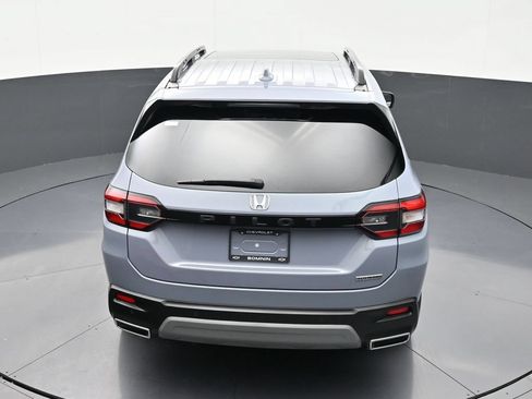Used 2025 Honda Pilot Touring image 15