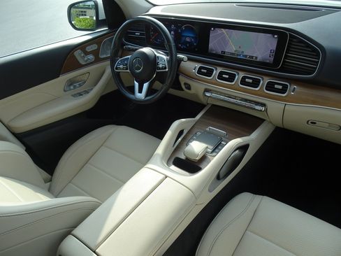 Used 2021 Mercedes-Benz GLE 350 4MATIC image 26