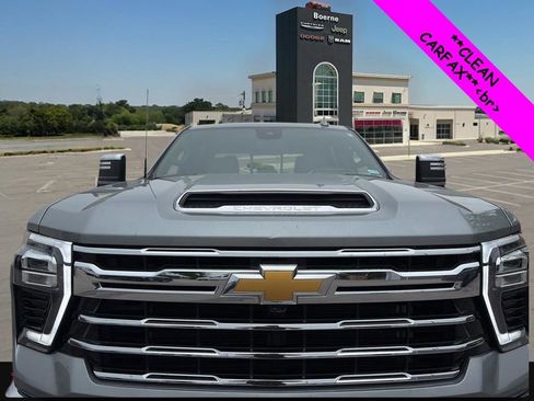 Used 2025 Chevrolet Silverado 2500 LTZ w/ LTZ Premium Package image 5