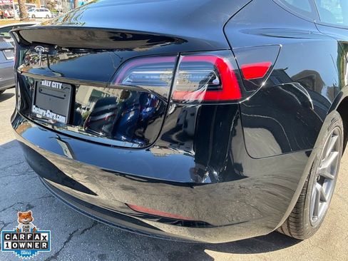 Used 2023 Tesla Model 3 Standard Range image 83