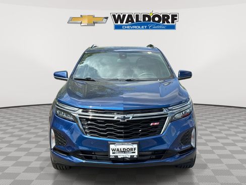 Used 2023 Chevrolet Equinox RS AWD/4WD image 2