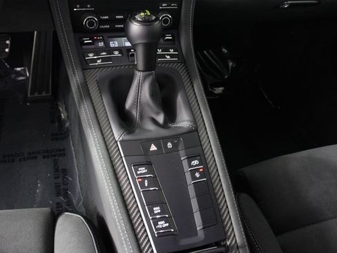 Certified 2025 Porsche 718 Cayman GT4 RS RWD image 17