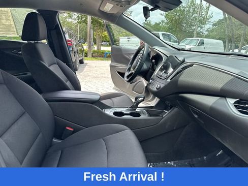 Used 2023 Chevrolet Malibu LT FWD image 30