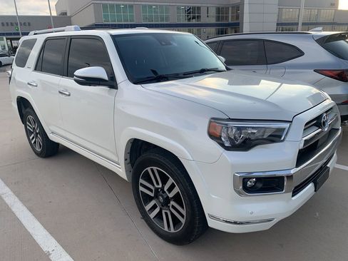 Used 2022 Toyota 4Runner Limited image 5