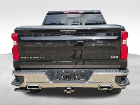 Used 2023 Chevrolet Silverado 1500 LTZ AWD/4WD image 5