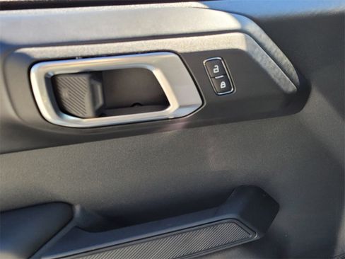 New 2025 Ford Bronco Outer Banks image 27