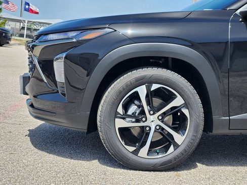 New 2026 Chevrolet Trax RS w/ Driver Confidence Package FWD image 5