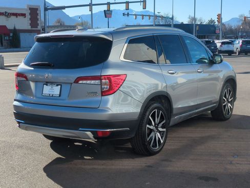 Certified 2019 Honda Pilot Touring image 3