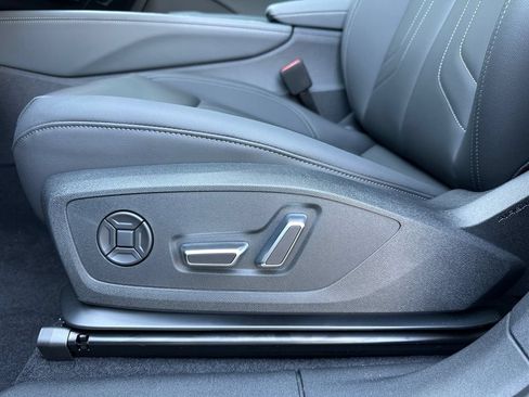 New 2026 Audi Q3 quattro 2.0T AWD/4WD image 32