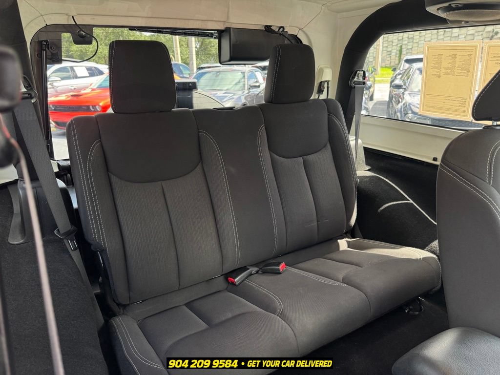 Used 2013 Jeep Wrangler Sahara w/ Connectivity Group AWD/4WD image 31
