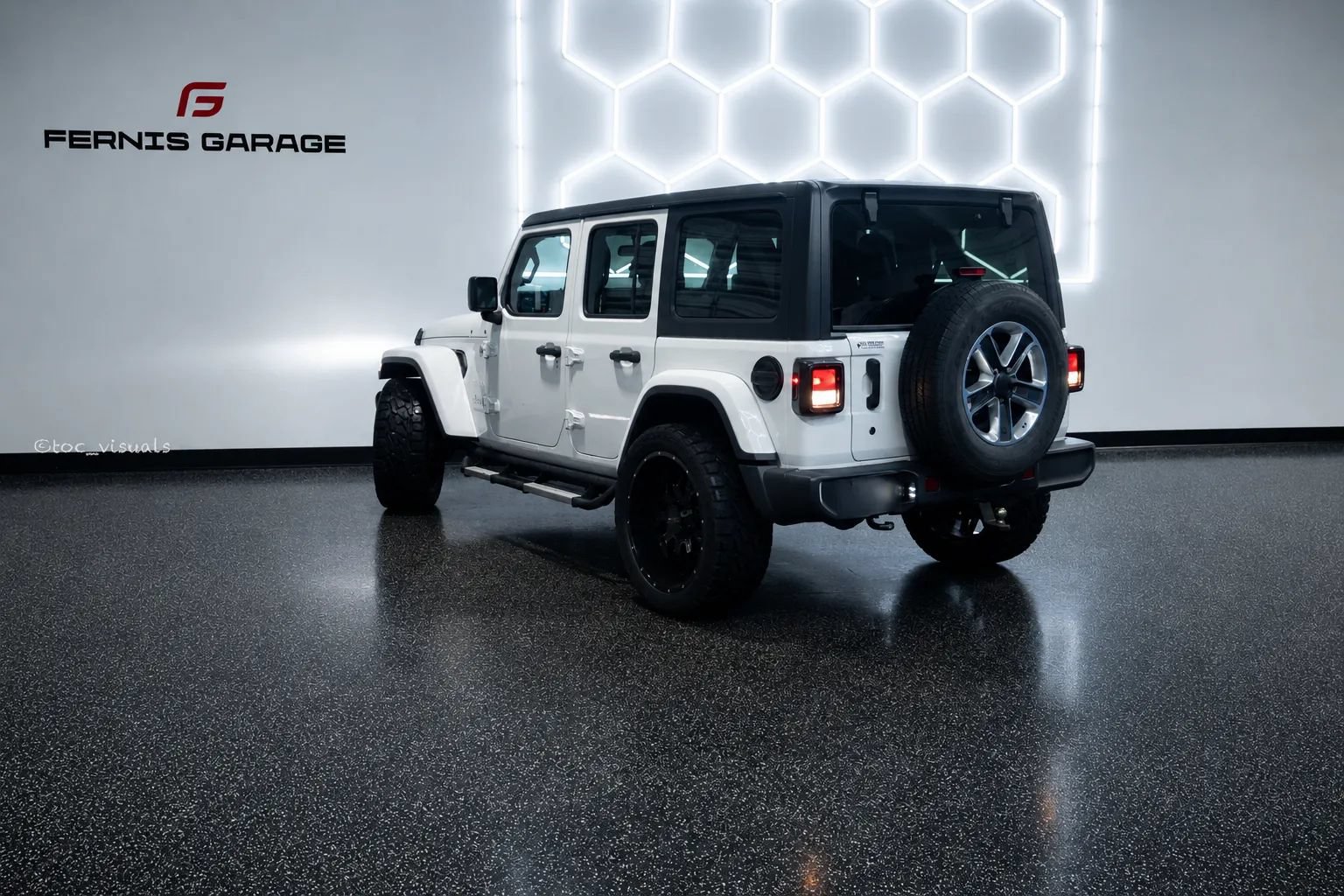 Used 2019 Jeep Wrangler Unlimited Sahara AWD/4WD image 15