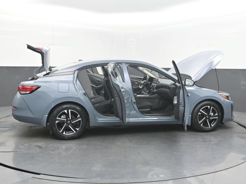 Used 2025 Nissan Sentra SV w/ All-Weather Package FWD image 31