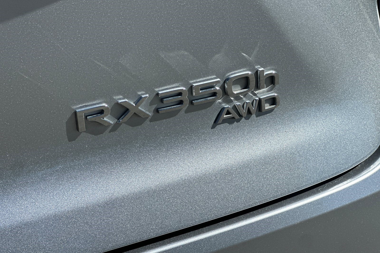 Used 2023 Lexus RX 350h w/ Cold Area Package AWD/4WD image 38